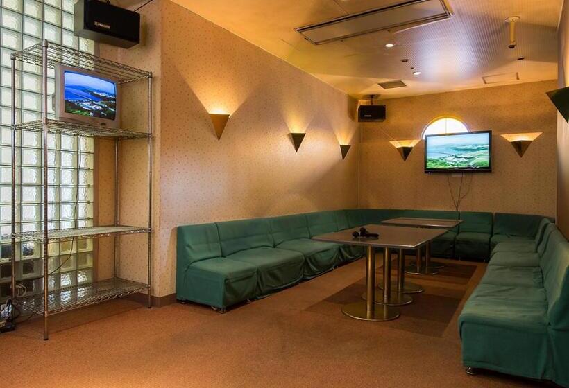 בית מלון כפרי Komoro Grand Castle