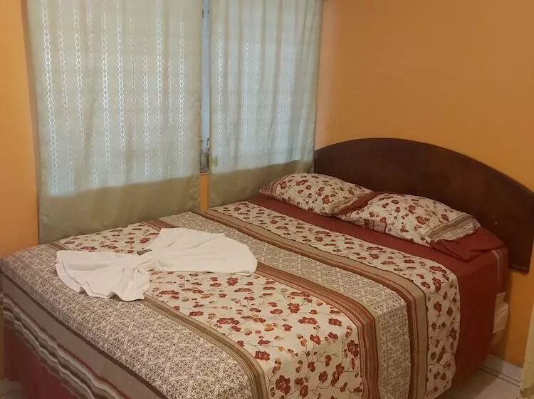 Mados Hotel Tamarindo