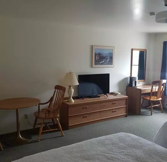 モーテル Covered Bridge Inn & Suites