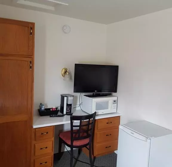 モーテル Covered Bridge Inn & Suites