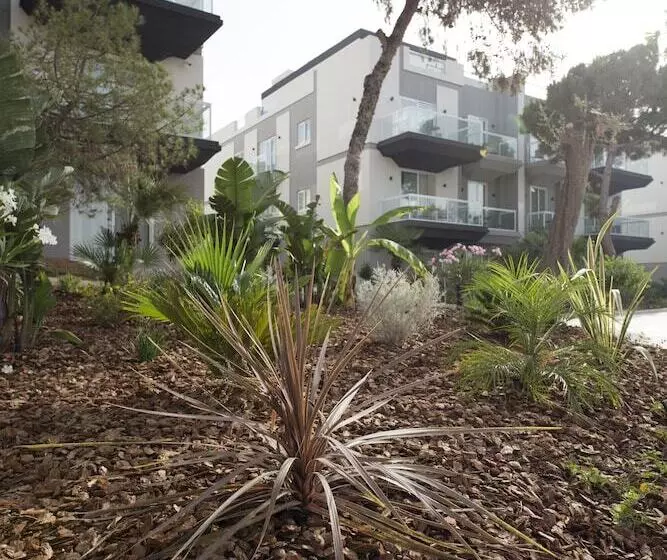 Urban Valley Resort & Spa