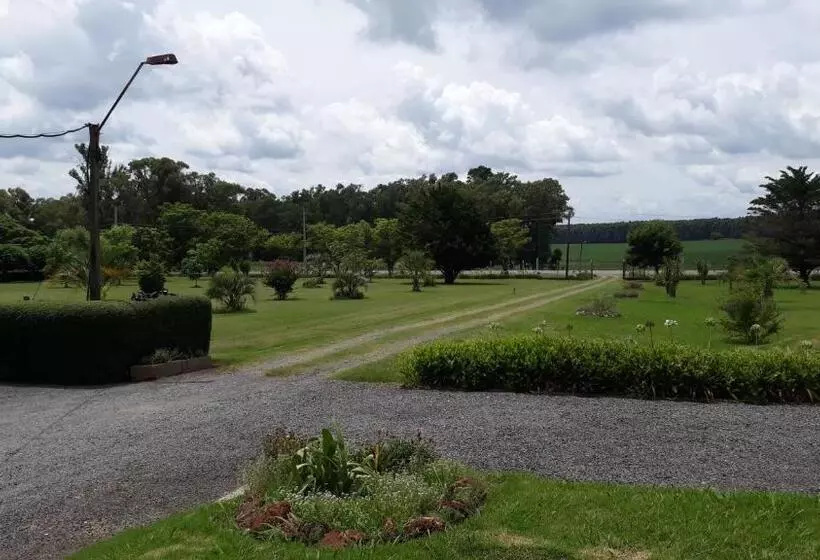 ユースホステル Posada De Campo San Cono