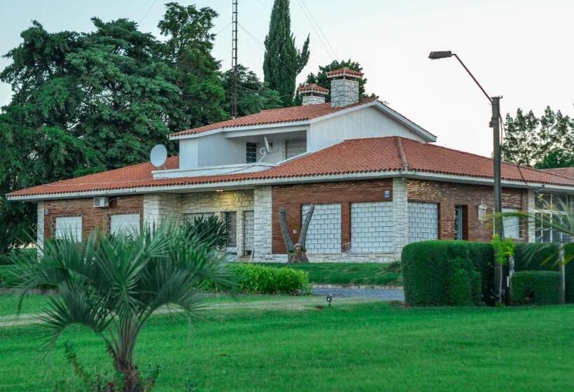 Общежитие Posada De Campo San Cono