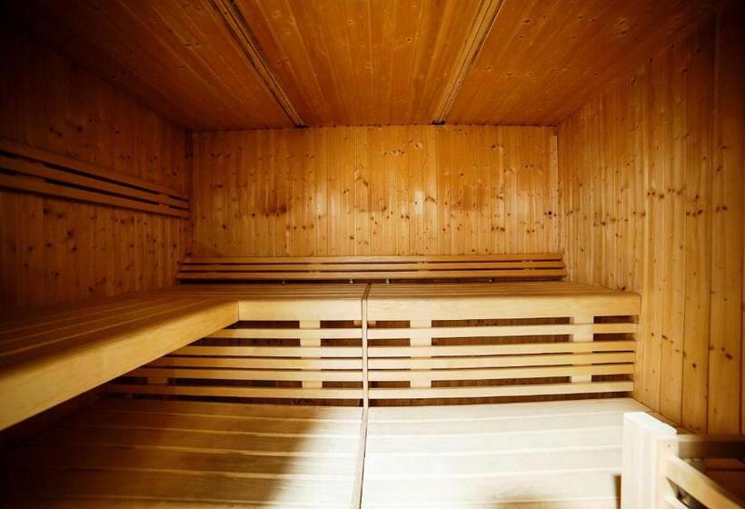 Отель Family Center