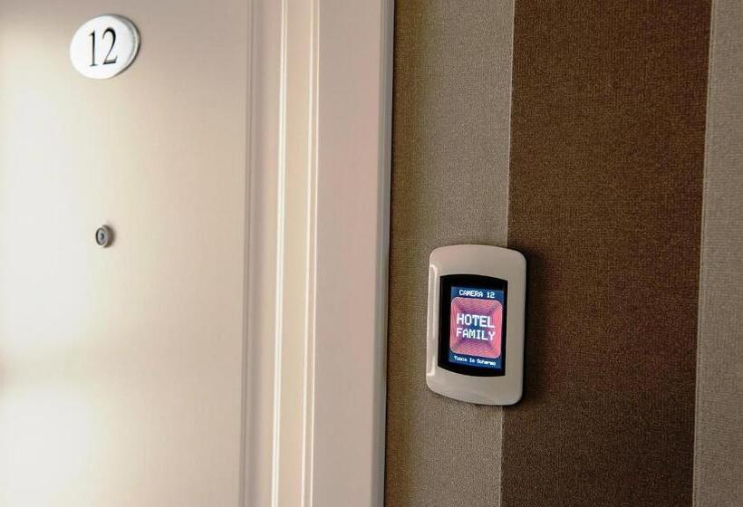 Отель Family Center