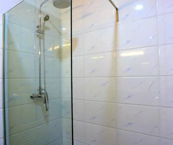 هتل Glorious Monywa