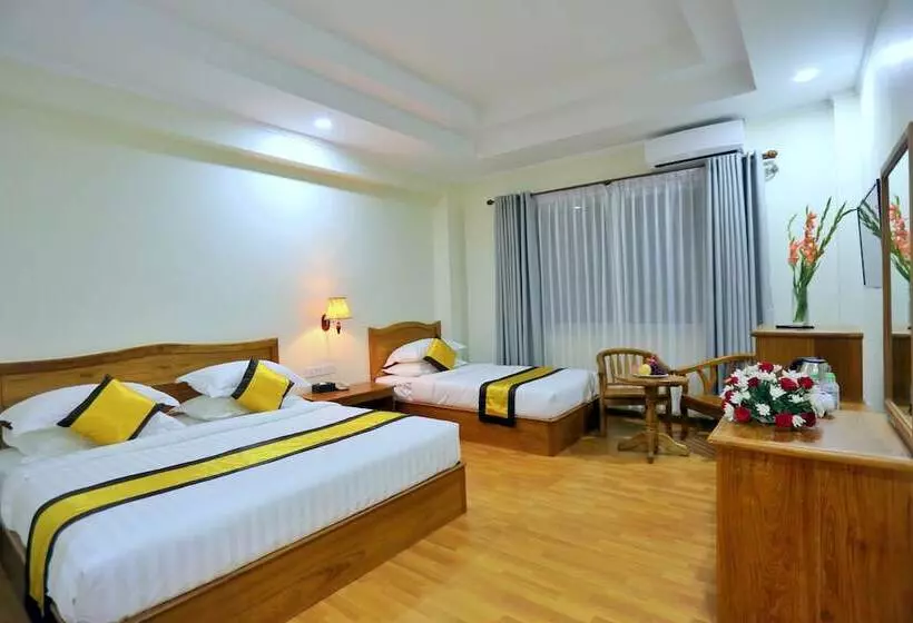 هتل Glorious Monywa