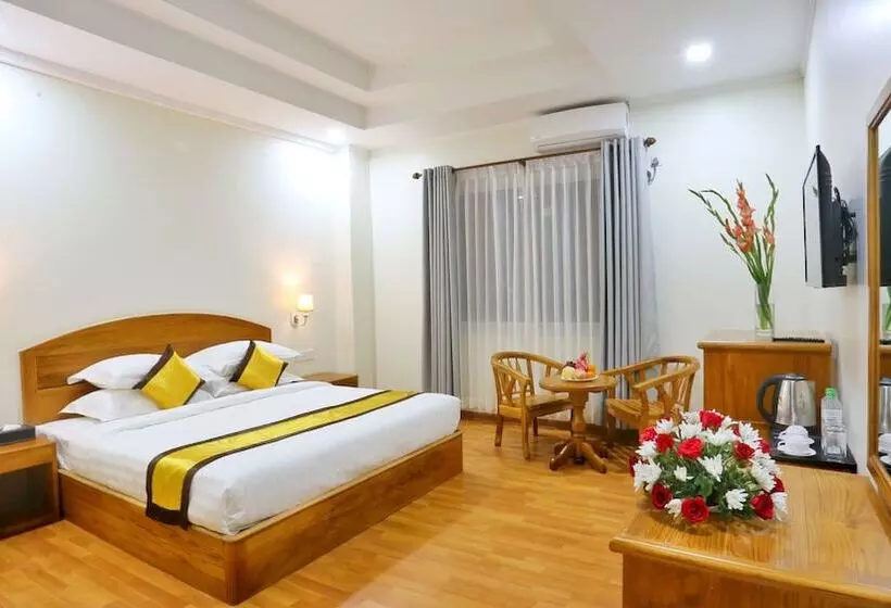 هتل Glorious Monywa