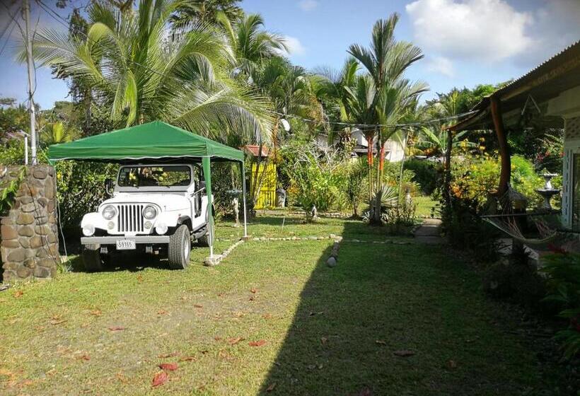 هتل Secret Garden