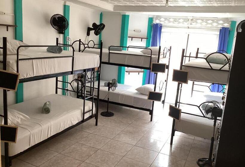 هتل Secret Garden