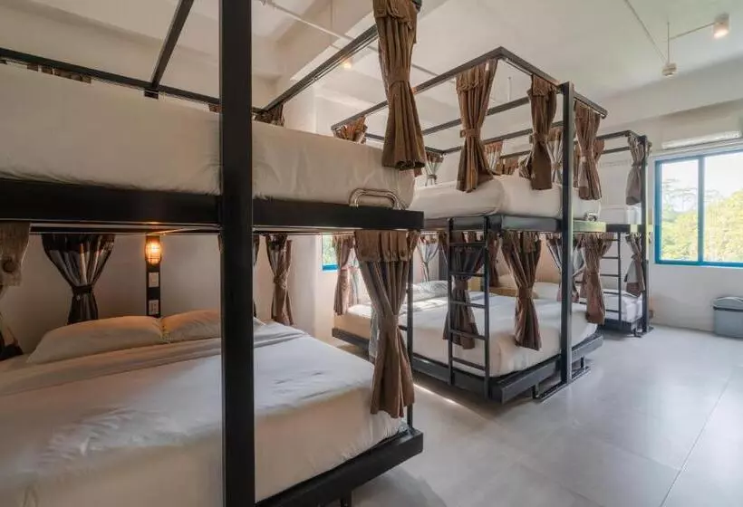 Hop Hostel
