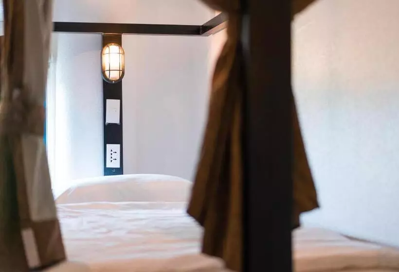 Hop Hostel