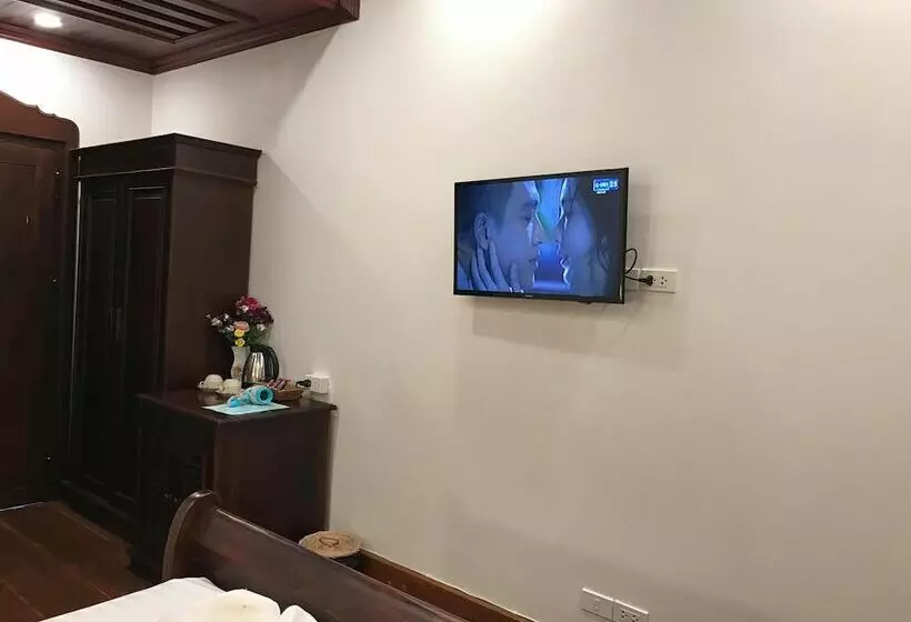 هتل Luang Prabang Villa Sirikili River View