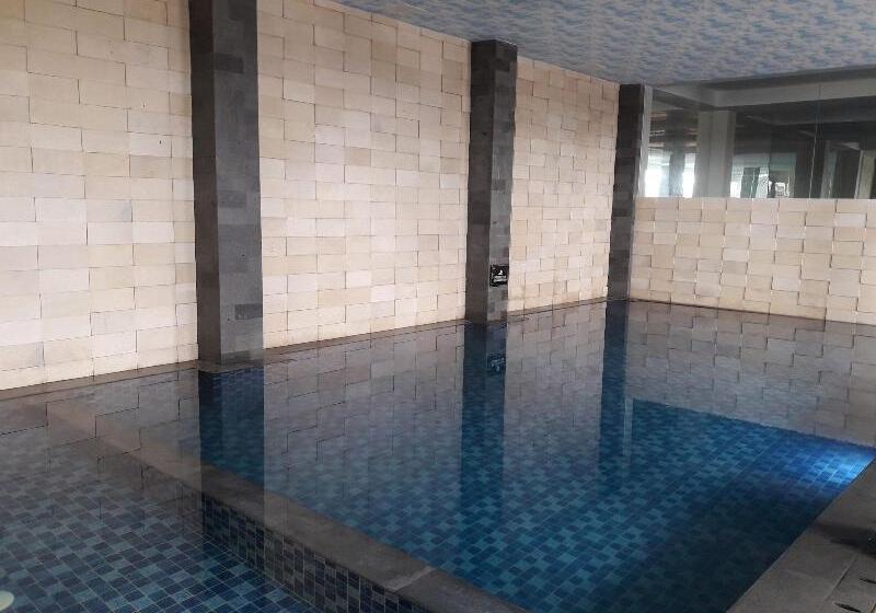 בית מלון כפרי Pyramid Suites