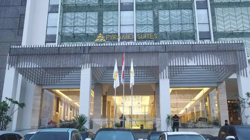 هتل Pyramid Suites