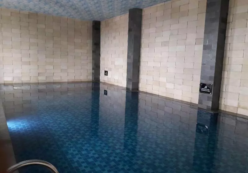 هتل Pyramid Suites
