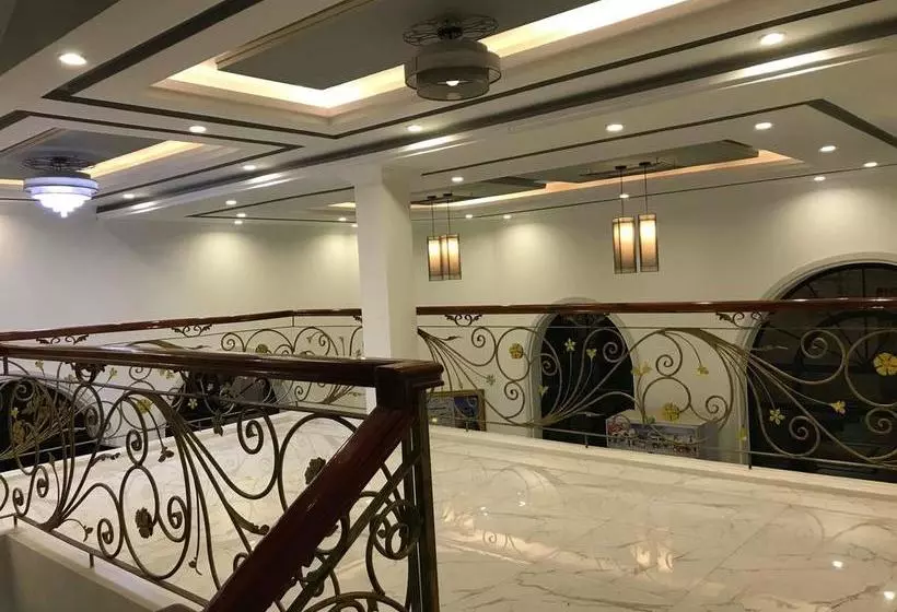 هتل Sky Palace Boutique
