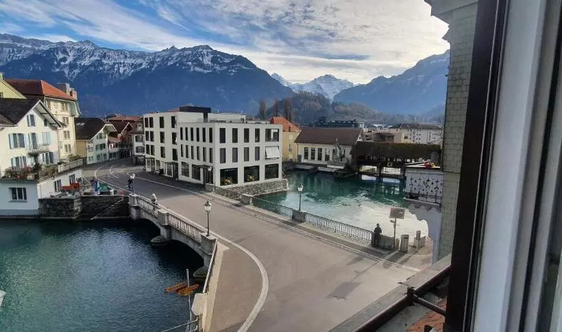 The Aarburg Hotel & Café