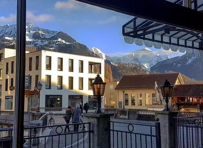The Aarburg Hotel & Café