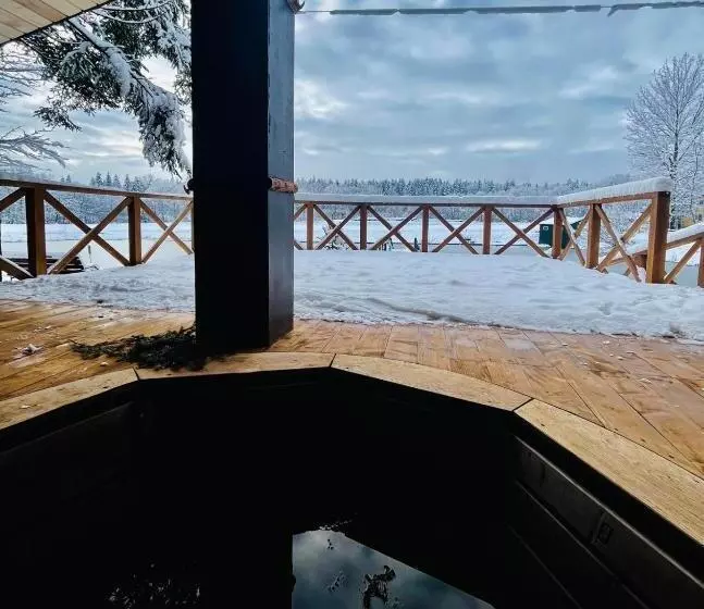 هتل Villa Yaryna