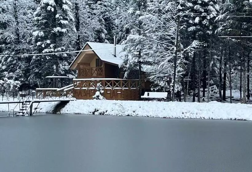 هتل Villa Yaryna