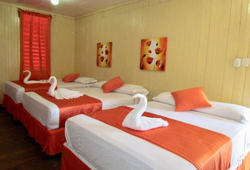 هتل Y Villas Del Mar