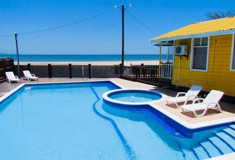 هتل Y Villas Del Mar