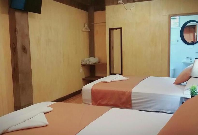 هتل Y Villas Del Mar