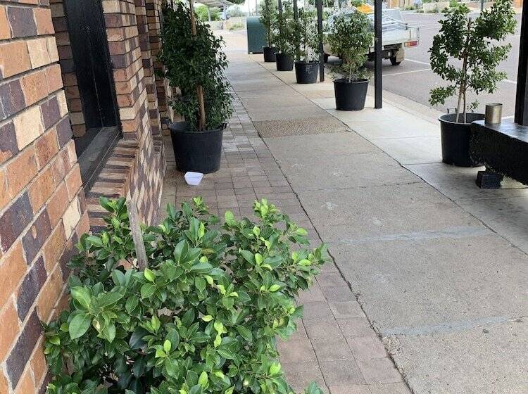 Longreach Most Central Motel