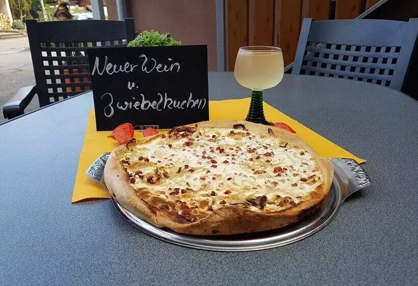 Hotelli Gaestehaus Tagescafe Eckenfels