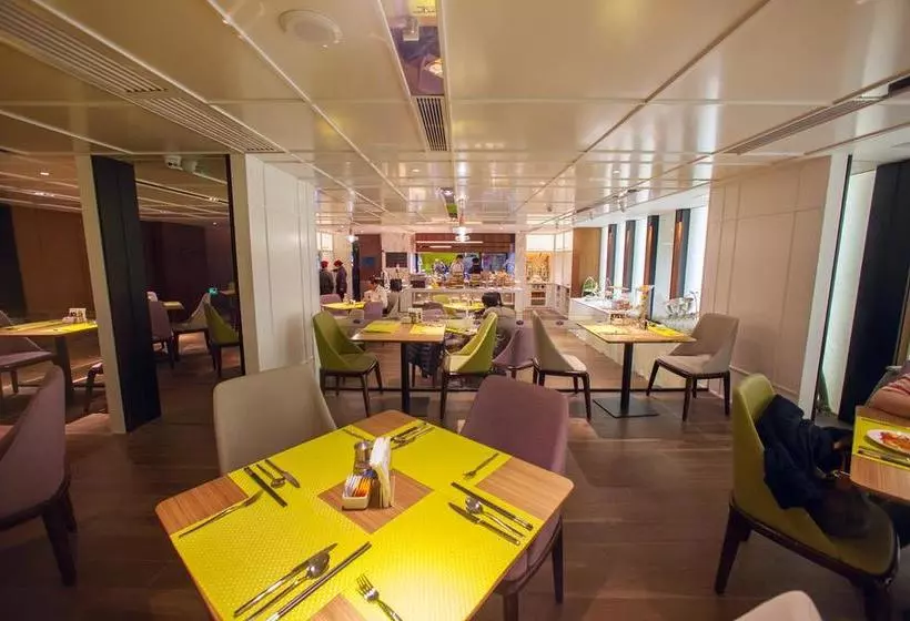 Hotelli Hampton By Hilton Qingyuan Qingxin District