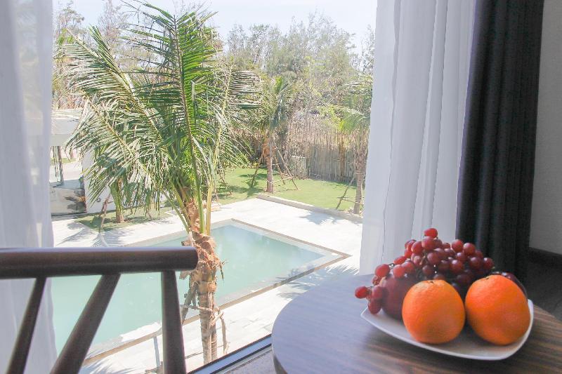 هتل Sala Tuyhoa Beach