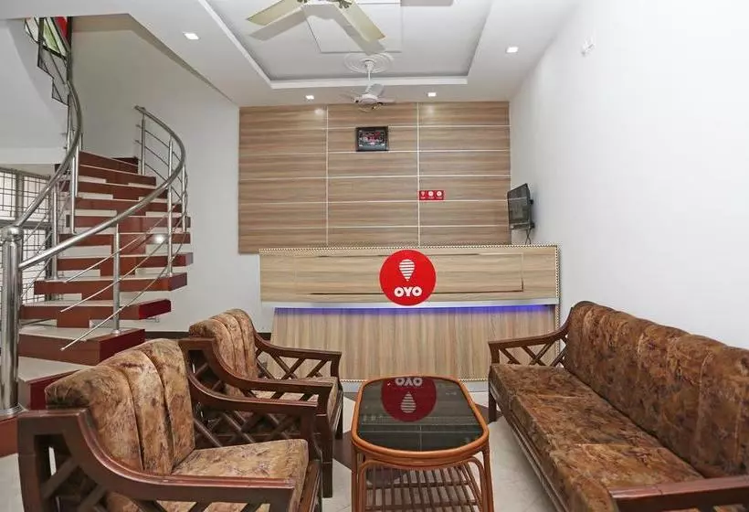 Oyo 11069 Hotel Star Inn