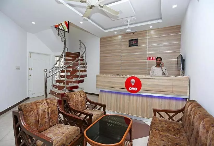 Oyo 11069 Hotel Star Inn