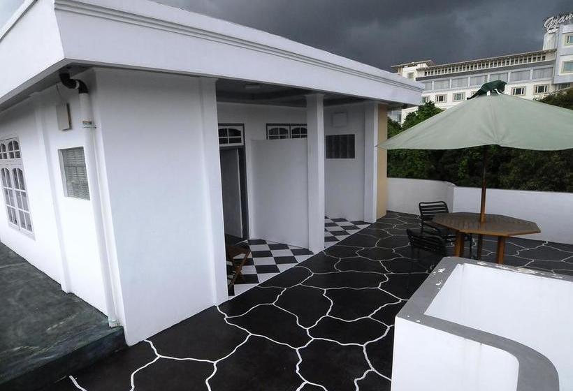 בית מלון כפרי Ananda Syariah Redpartner