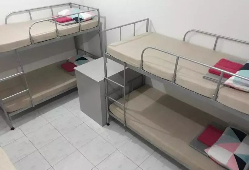 ベッドアンドブレックファースト Jdl Residences Hostel