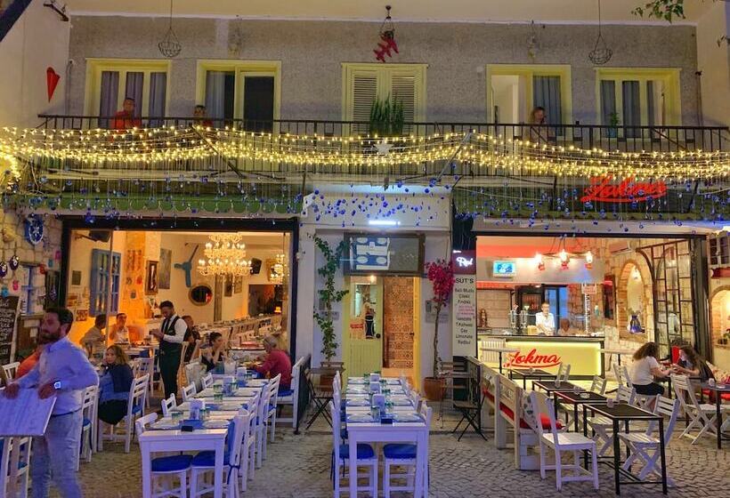 Bed and Breakfast Zer Suites Alaçatı