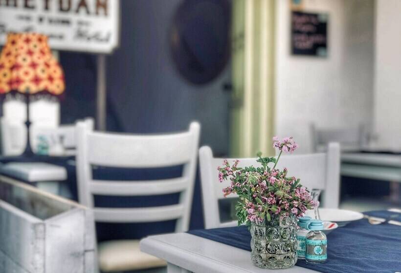 Bed and Breakfast Zer Suites Alaçatı