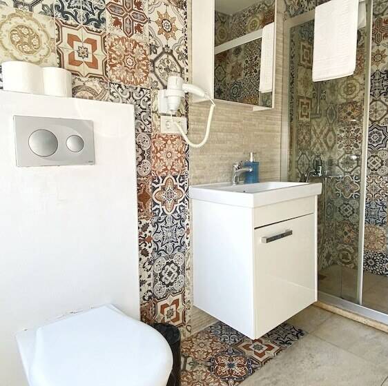 Bed and Breakfast Zer Suites Alaçatı