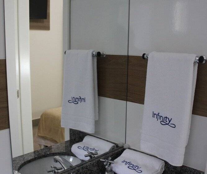 Hotel Infinity