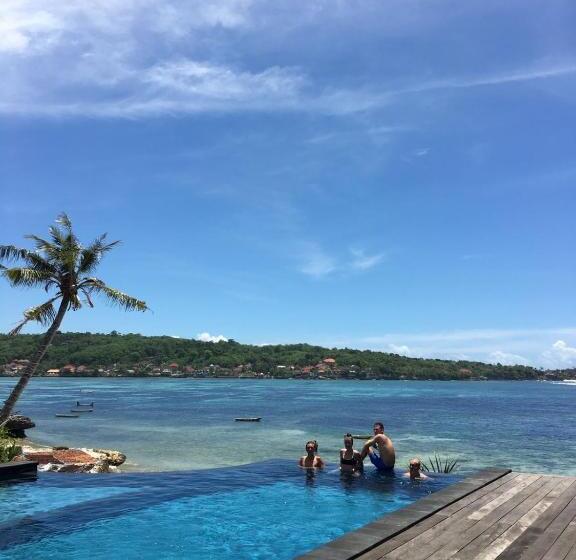 בית מלון כפרי Lembongan Seaview