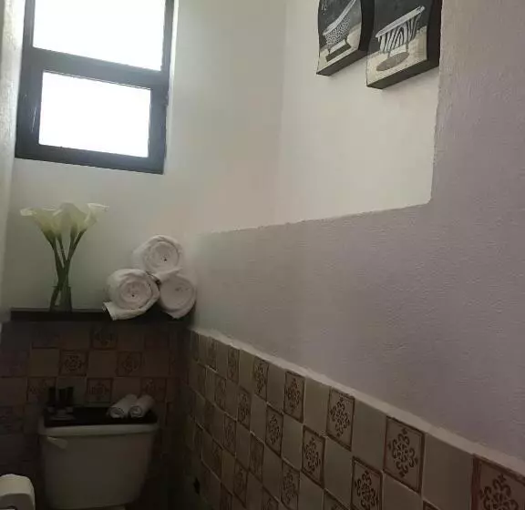 Del Centro Hotel Bernal