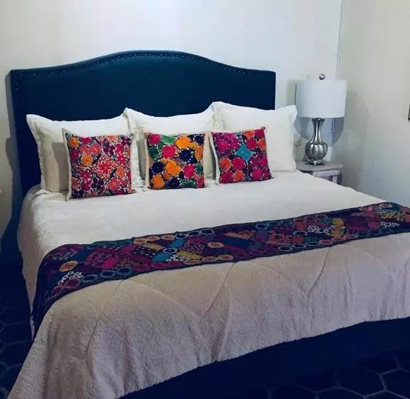 Del Centro Hotel Bernal