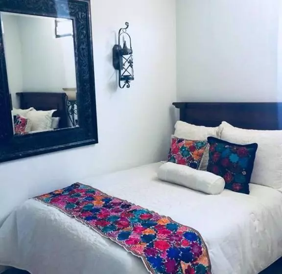Del Centro Hotel Bernal
