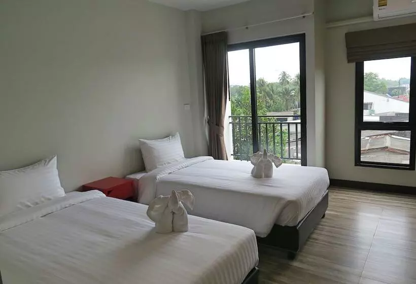 Good Morning Hotel At Takuapa