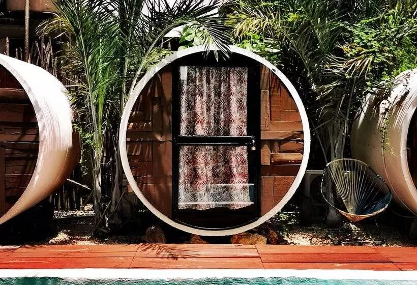 هتل Kulu Tubohostel Bacalar
