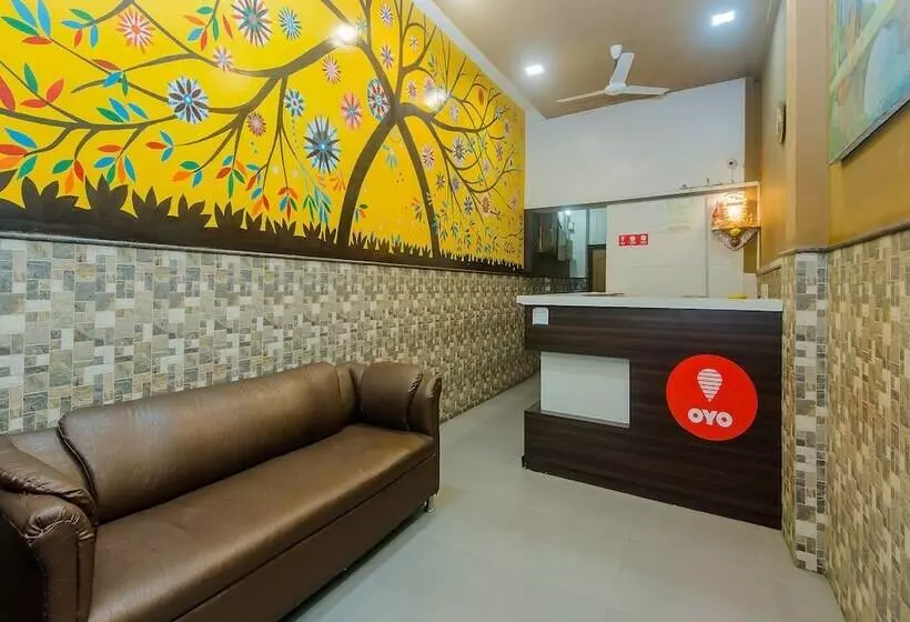 Oyo 11672 Hotel Shubham