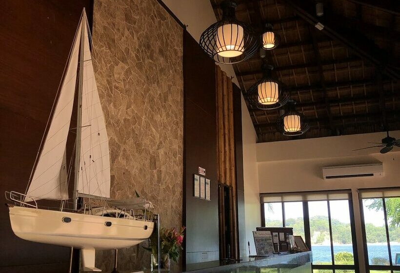 리조트 Fridays Puerto Galera