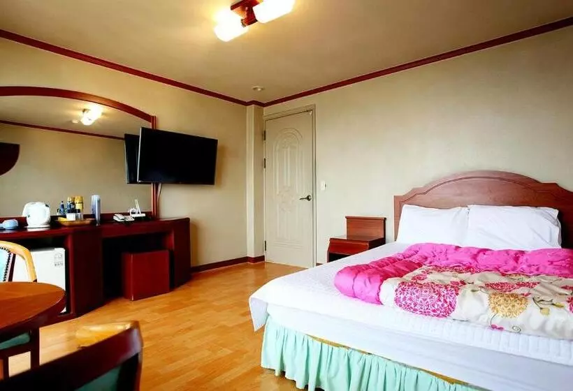 Sun Motel