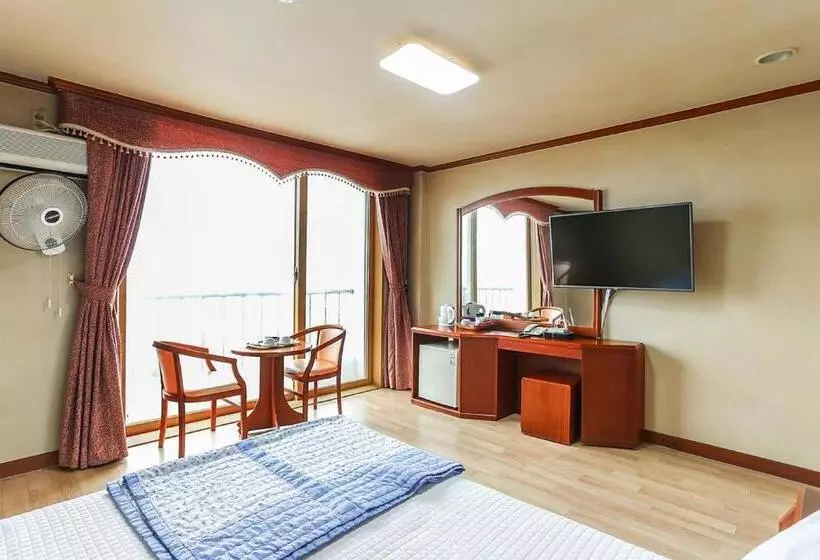Sun Motel